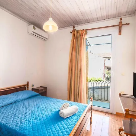 Nona Marina 6 Bed Family In Benitses Дом отдыха Бенитсес