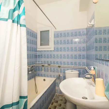 Nona Marina 6 Bed Family In Benitses Feriehus *